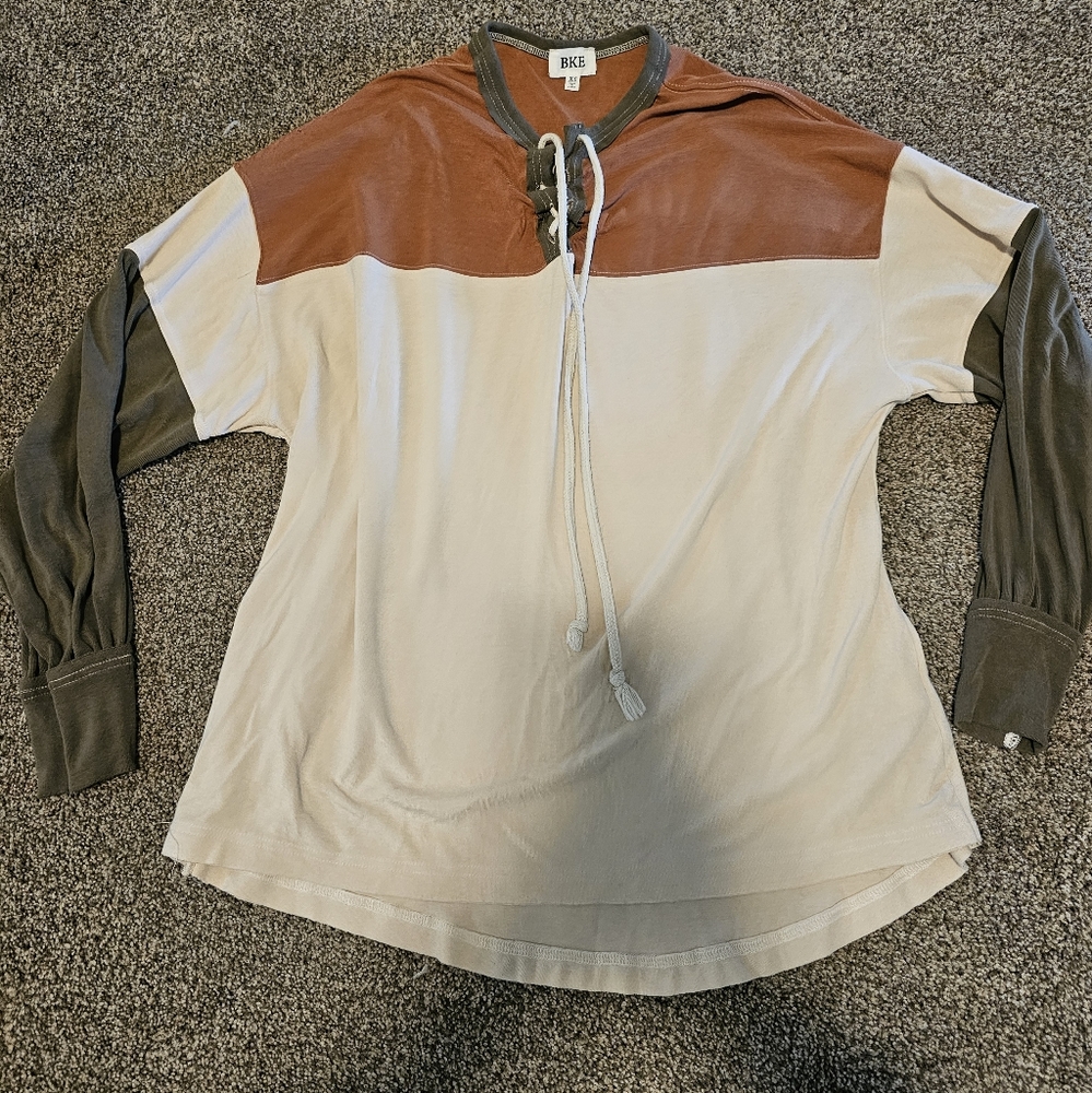 Long sleeve from the Buckle.